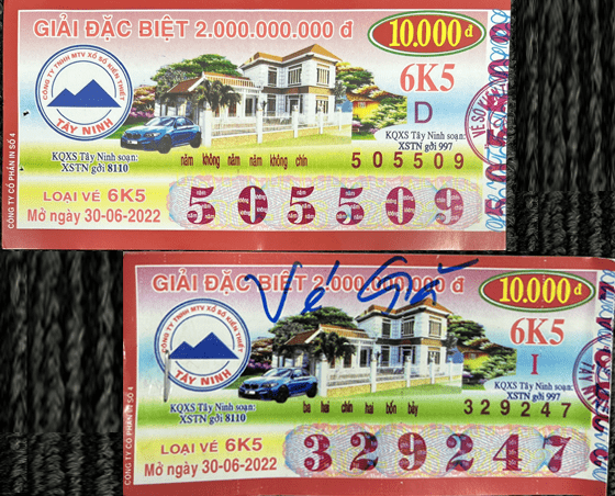 Vé số bị làm giả ngày càng tinh vi, giống thật